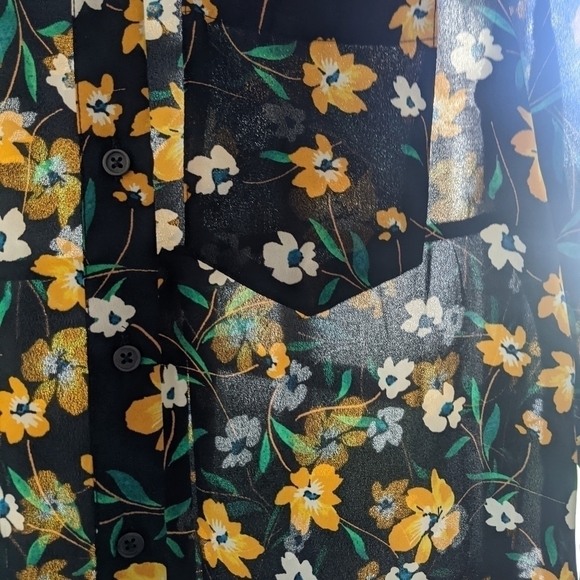 WHO What Wear Black Floral Button Down Blouse S Office Work Brunch - Picture 14 of 15